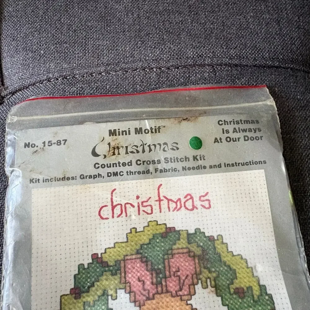 Christmas Is Always At Our Door Vintage Counted Cross Stitch Kit Graphworks 1987
